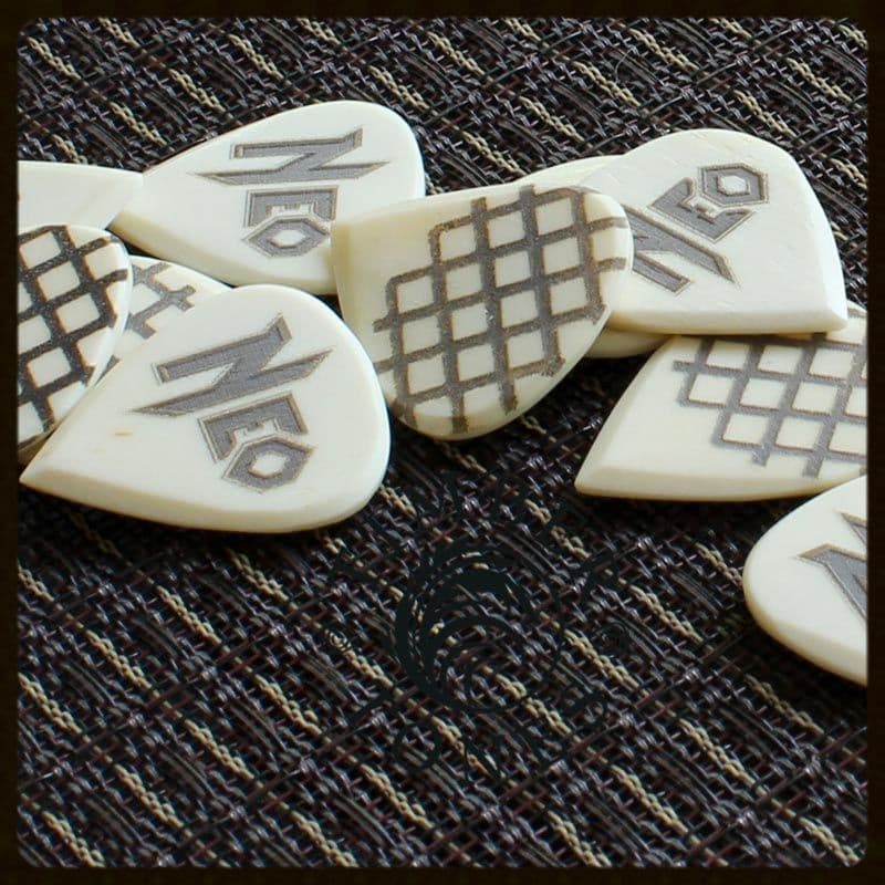 NeoGeo Fanatic Bone Signature 1 Pick | Timber Tones - Timber Tones