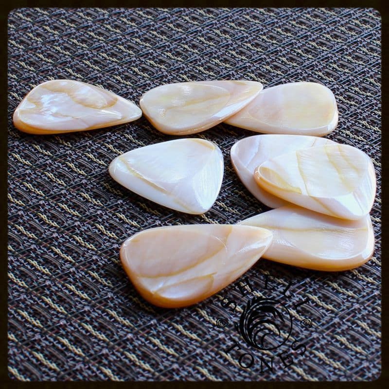 Shell Tones - Mussel Shell - 1 Guitar Pick | Timber Tones - Timber Tones